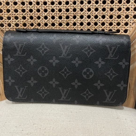 Louis Vuitton Eclipse Monogram Zippy Organizer Wallet Bag/Unisex - Picture 2 of 11